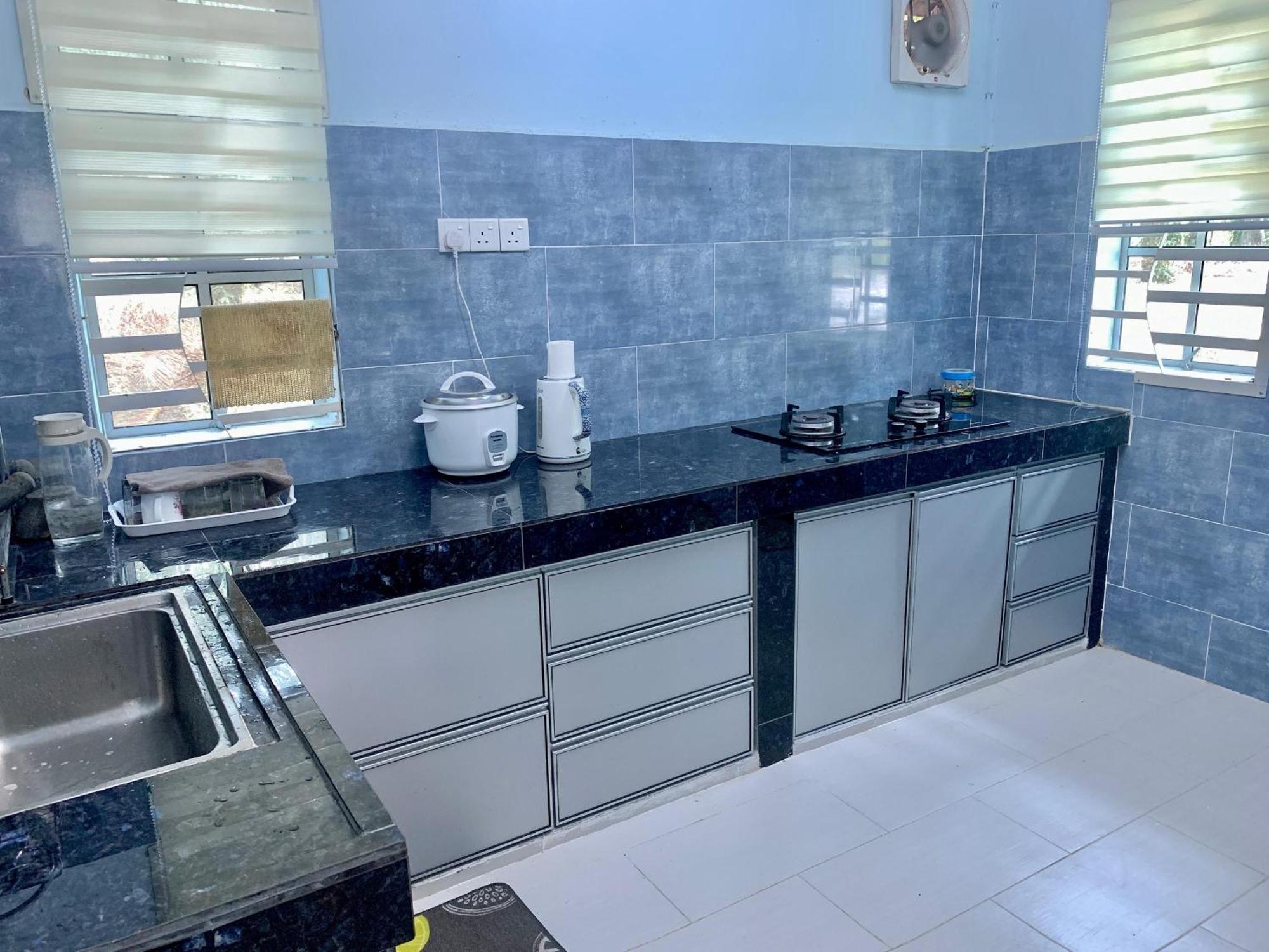 Tiara Inn Homestay 2 Tingkat Pontian Johor Pontian Besar Экстерьер фото