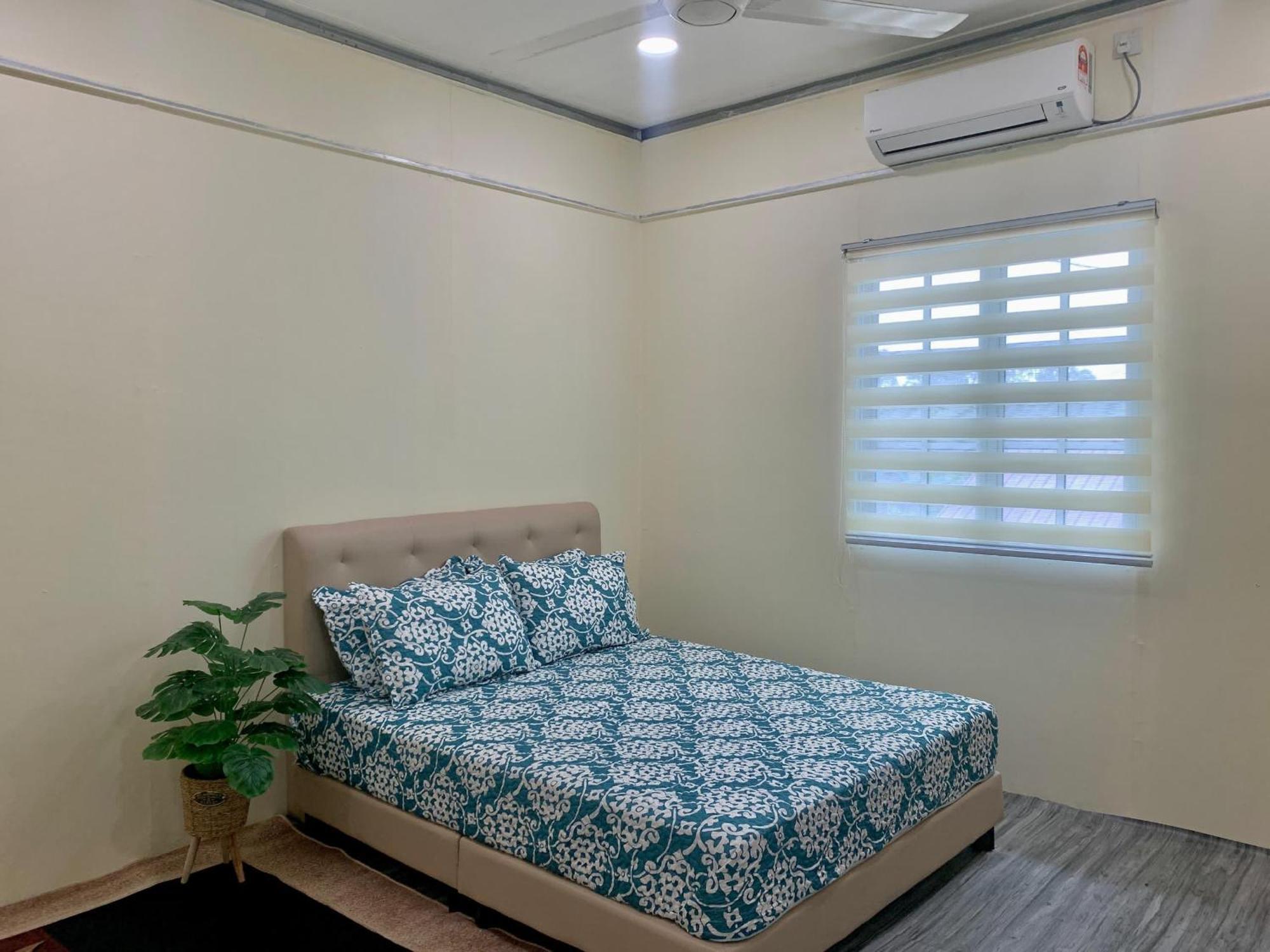 Tiara Inn Homestay 2 Tingkat Pontian Johor Pontian Besar Экстерьер фото